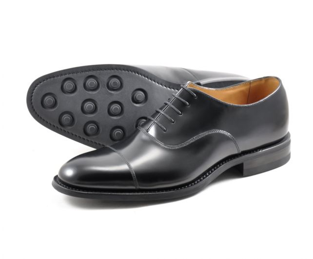 Finsbury Black Loake metal free shoe 