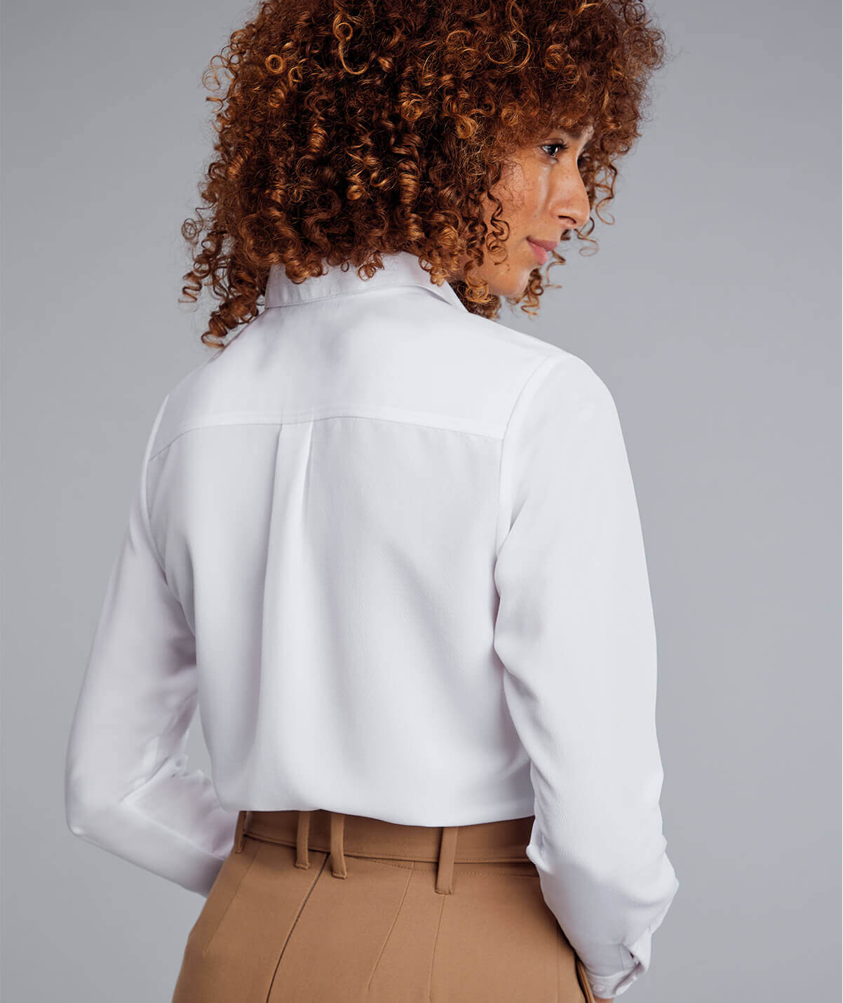 GRACE.White_.LS_.GR5001LS.Studio.Detail.jpg
