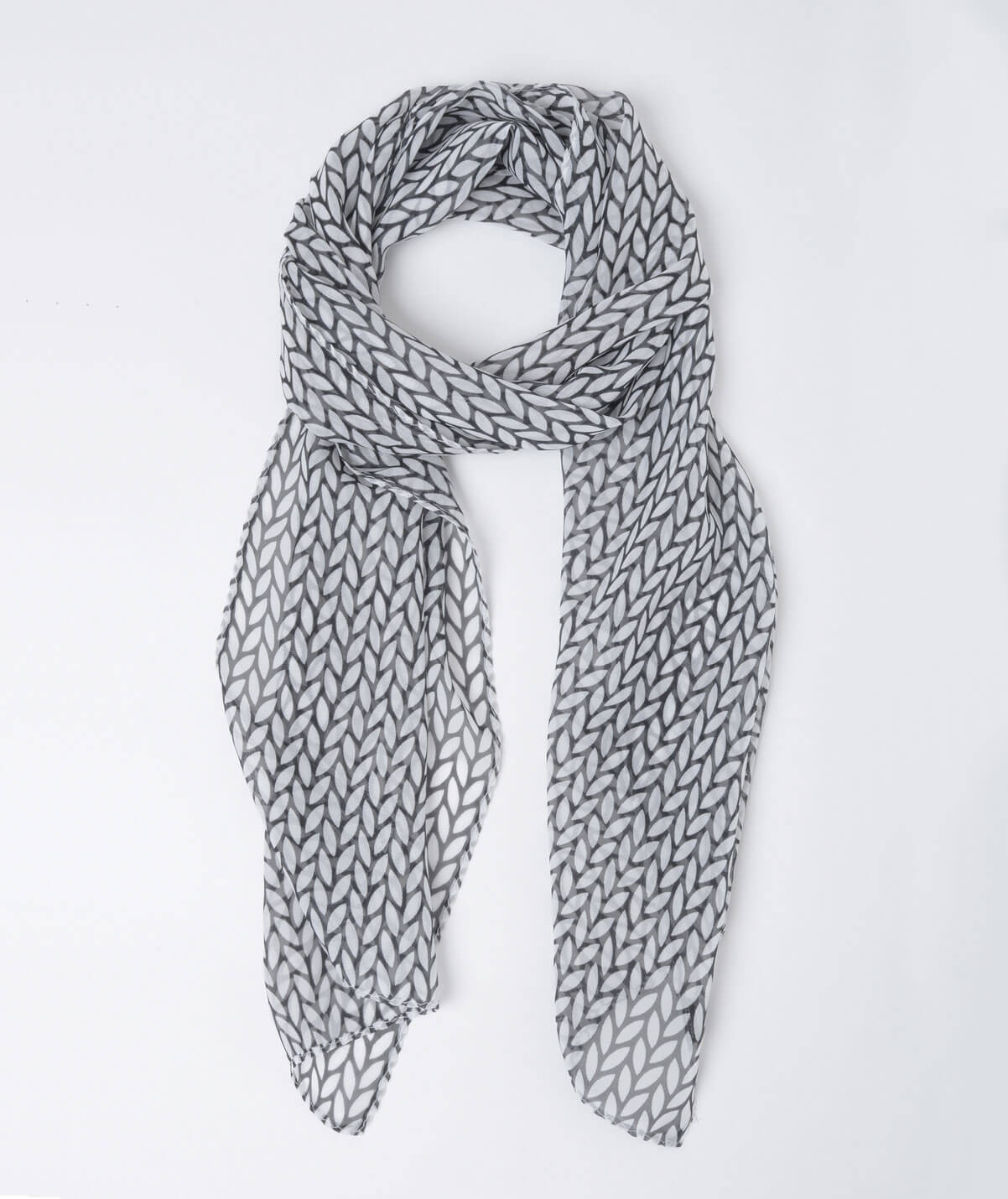 Scarf-Black-White.jpg